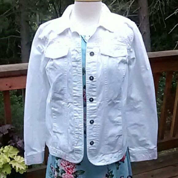 Basic Editions White Denim Jacket Coastal Cowgirl Coastal Grandma - Picture 1 of 5